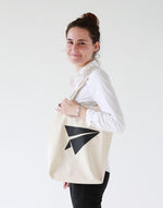 画像をギャラリービューアに読み込む, canvas airplane tote bag
