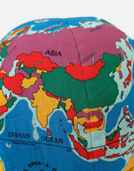 画像をギャラリービューアに読み込む, 地球儀クッション | Cushion Globe
